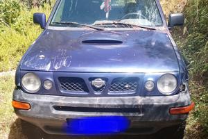 Nissan Terrano 3 porte autovettura