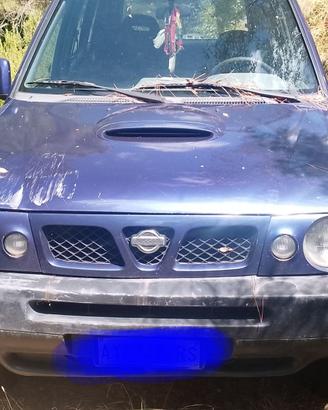 Nissan Terrano 3 porte autovettura