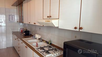 Cucina Lineare Completa di Elettrodomestici