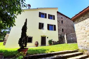 CASA SEMINDIPENDENTE A VICCHIO