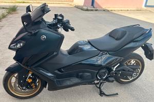 YAMAHA T-MAX 560 TECH MAX 2022 KM 4.500