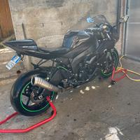 Kawasaki ninja zx-6r 2010