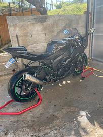Kawasaki ninja zx-6r 2010