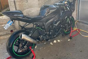 Kawasaki ninja zx-6r 2010