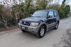 Mitsubishi  Pajero 3.2 