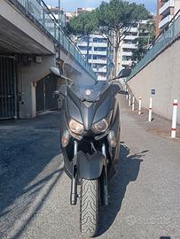 Xmax 250 MOMO DESIGN