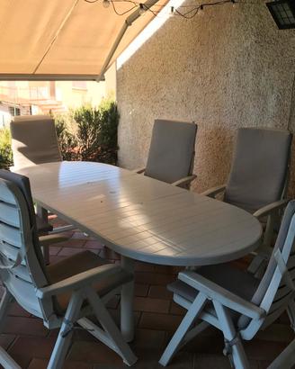 tavolo da giardino +6 sedie e cuscini