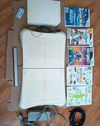 Nintendo Wii + accessori e giochi
