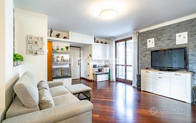 BILOCALE CON BOX, GIARDINO E TERRAZZO