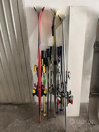 3 paia di sci completi di racchette