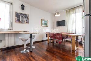 APPARTAMENTO SU DUE LIVELLI CON DUE TERRAZZINI E B