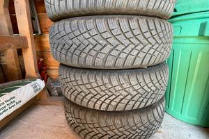 Gomme invernali hankook con Cerchi 175/65/r15