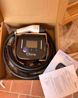 Stazione di ricarica Ohme Home Pro nuova con cavo