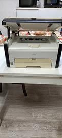 stampante multifunzione laser b/n 22 pagine al min