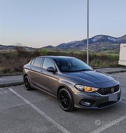 Fiat tipo 2016