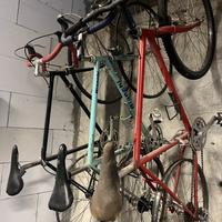 2 bici da corsa e 1una mountain bike