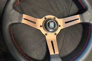 Volante in pelle Nardi