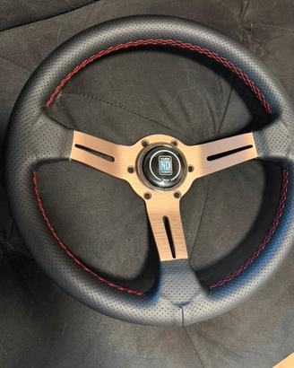 Volante in pelle Nardi