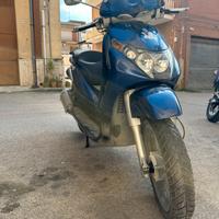 Piaggio Beverly 200 anno 2002