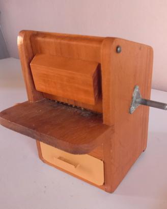 grattugia in legno
