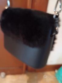 borsetta O bag, nera con pelliccia