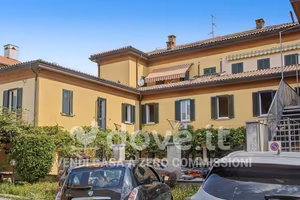 Appartamento di 100 m² con 3 locali a Malnate