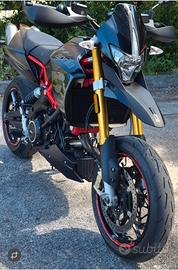 Aprilia Dorsoduro 900