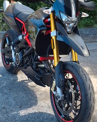 Aprilia Dorsoduro 900