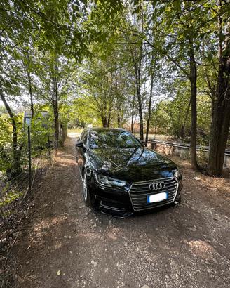 Audi A4 Quattro s-line Editio Sport S-tronic