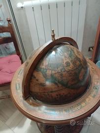 mappamondo porta bottiglie 