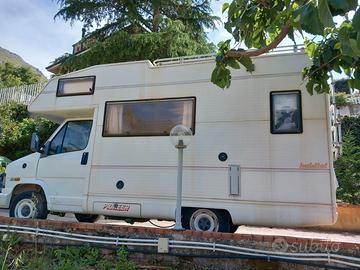 Camper Mansardato
