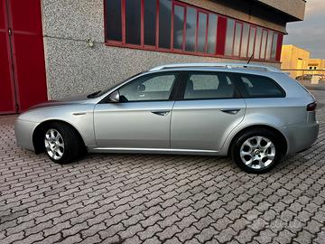 Alfa Romeo 159 SW 2.0jtdm Sportwagon 170CV. 7-2011