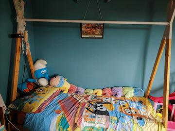 letto montessoriano stile tenda indiana