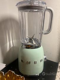 Frullatore da tavolo Smeg anni 50 verde acqua