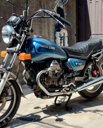 MOTO GUZZI V35C