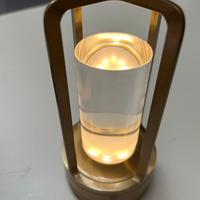 Lampada da tavolo