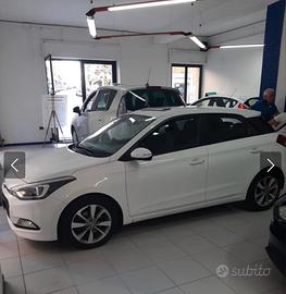 HYUNDAI i20 2ª serie - 2017