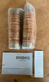 Plump Brooks England honey