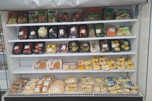 Alimentari pizza a taglio e tavola calda