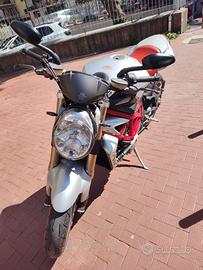stupenda MV Augusta Brutale