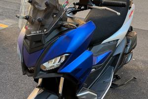 Aprilia SR GT 200 2023  – Accessoriato –