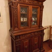 Credenza con vetrina