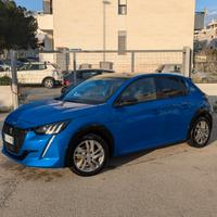 peugeot 208 1.5 hdi diesel GT line 2022 full full