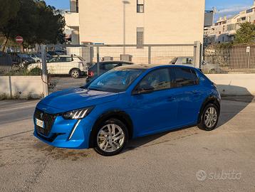 peugeot 208 1.5 hdi diesel GT line 2022 full full
