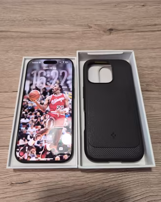 iPhone 16 Pro 256GB Titanium Black