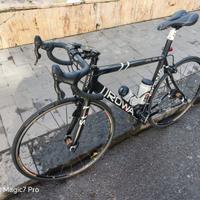 Bici da corsa carbonio pronta all'uso - Leggera