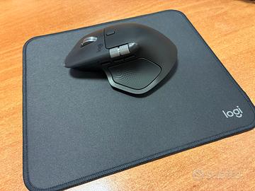 Logitech MX Master 4 + mousepad Logi