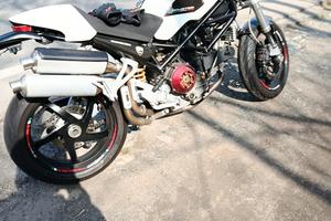 Ducati Monster 1000 SR2