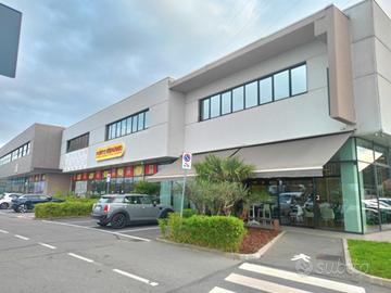 Locali artigianali/commerciali