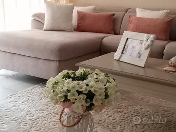 divano con penisola color perla